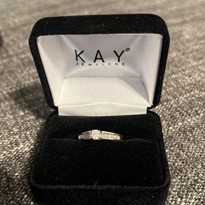 Kay Jewelers 14 Karat white gold ring